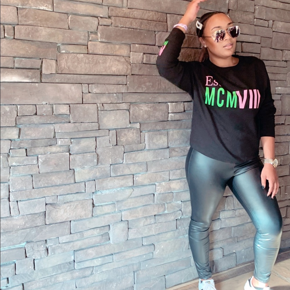 Meet your Posher, Ajia